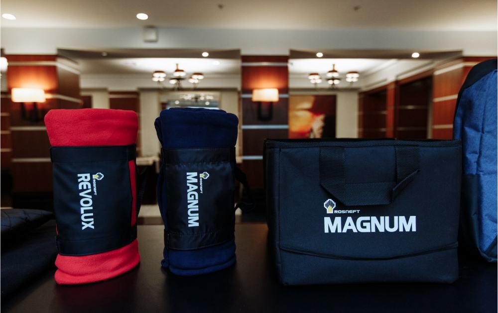 СУВЕНИРНАЯ ПРОДУКЦИЯ ДЛЯ КОМПАНИИ "РОСНЕФТЬ-СМ" - галерея изображение 2