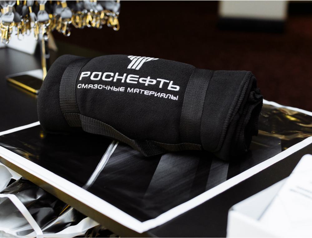 СУВЕНИРНАЯ ПРОДУКЦИЯ ДЛЯ КОМПАНИИ "РОСНЕФТЬ-СМ" - галерея изображение 1